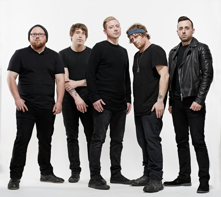 FATALLY_YOURS-0534-1