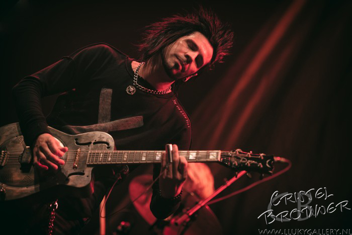 CHRIS BROOKS BY CRISTEL