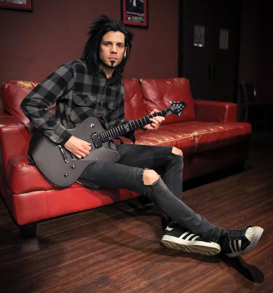 THE RAVEN JASON AXSOM PHOTO